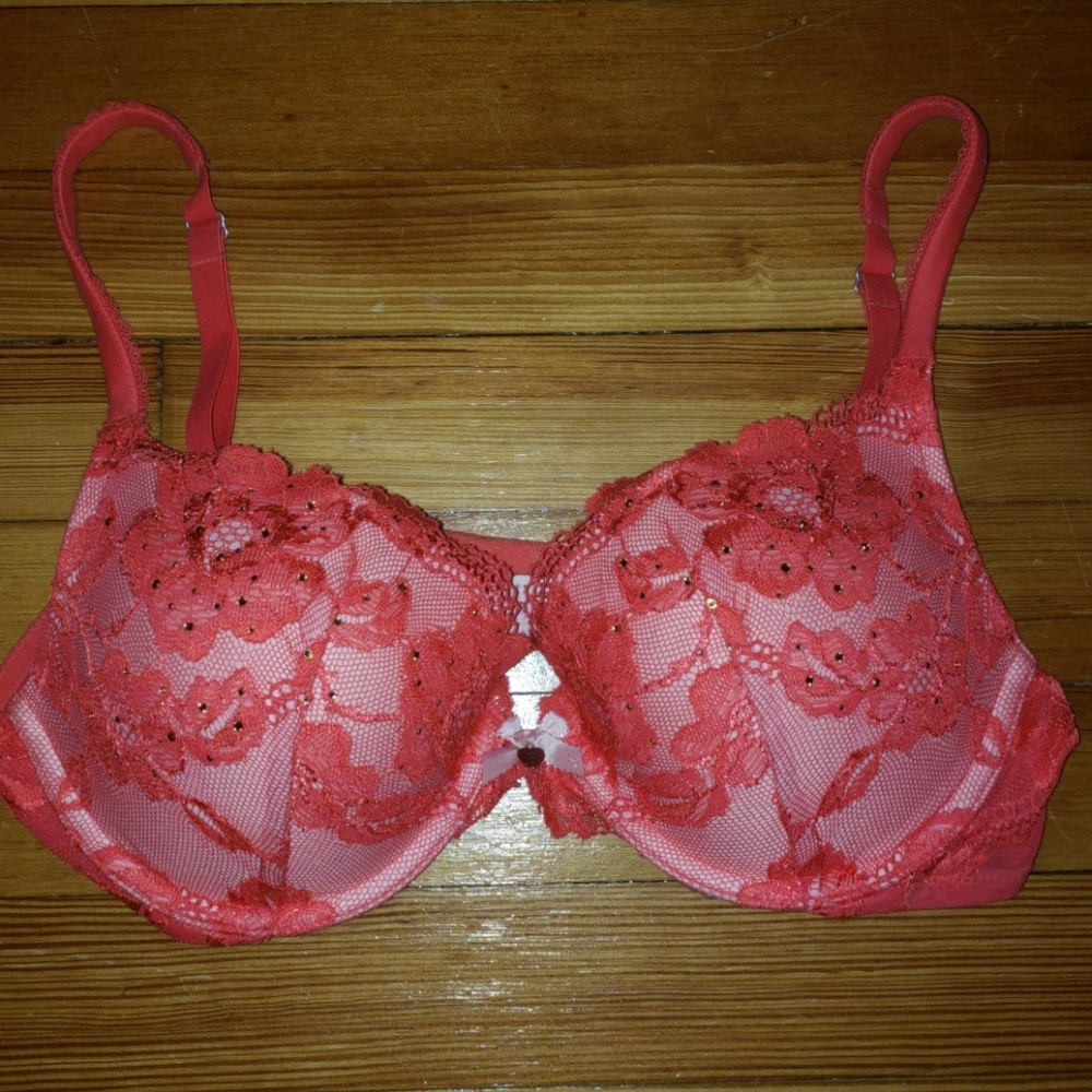 Body by Victoria Push-Up Bra (36C)